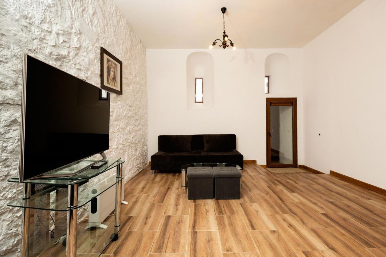 Tsarevets Residence Veliko Tŭrnovo Exterior photo